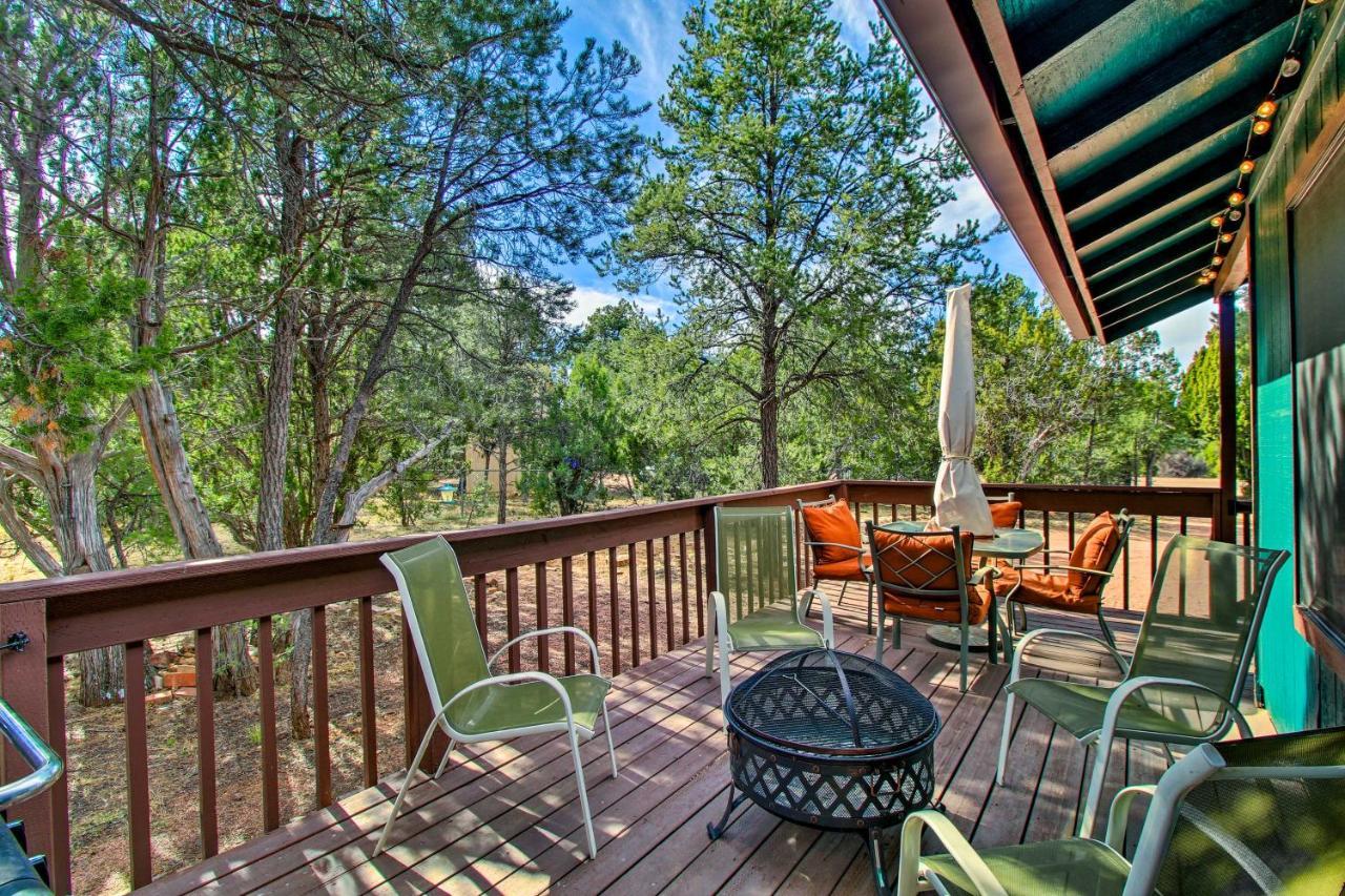Modern Heber-Overgaard Cabin With Deck And Fire Pit Bagian luar foto